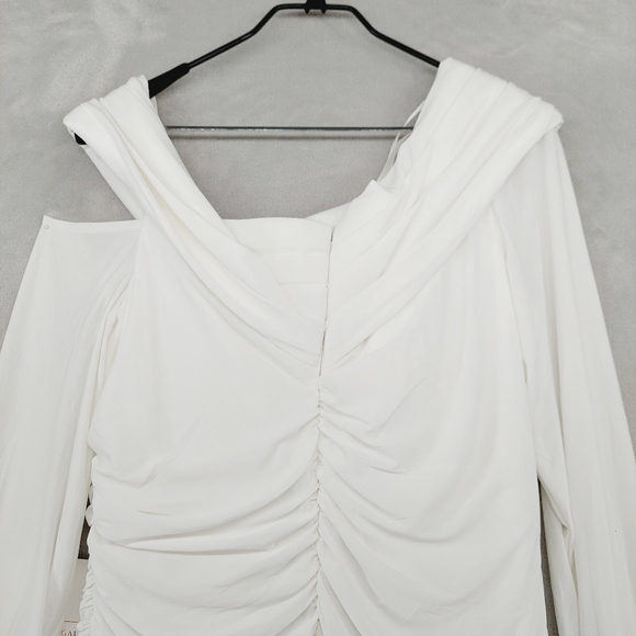 New Mac Duggal 12231 White Beaded Cuff Drop Shoulder Faux Wrap Gown Dress Z79 - Picture 8 of 11